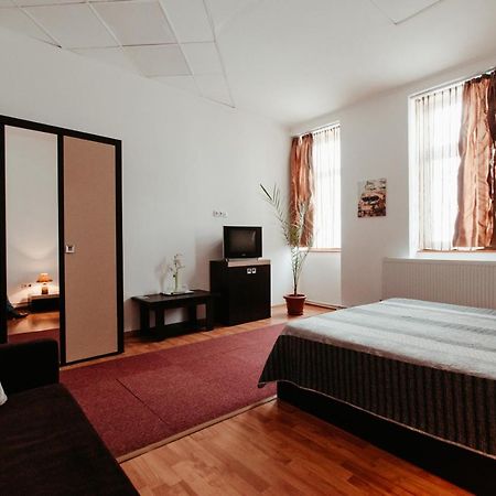 Casa Preturii Hotel Tîrgu Lăpuş Buitenkant foto