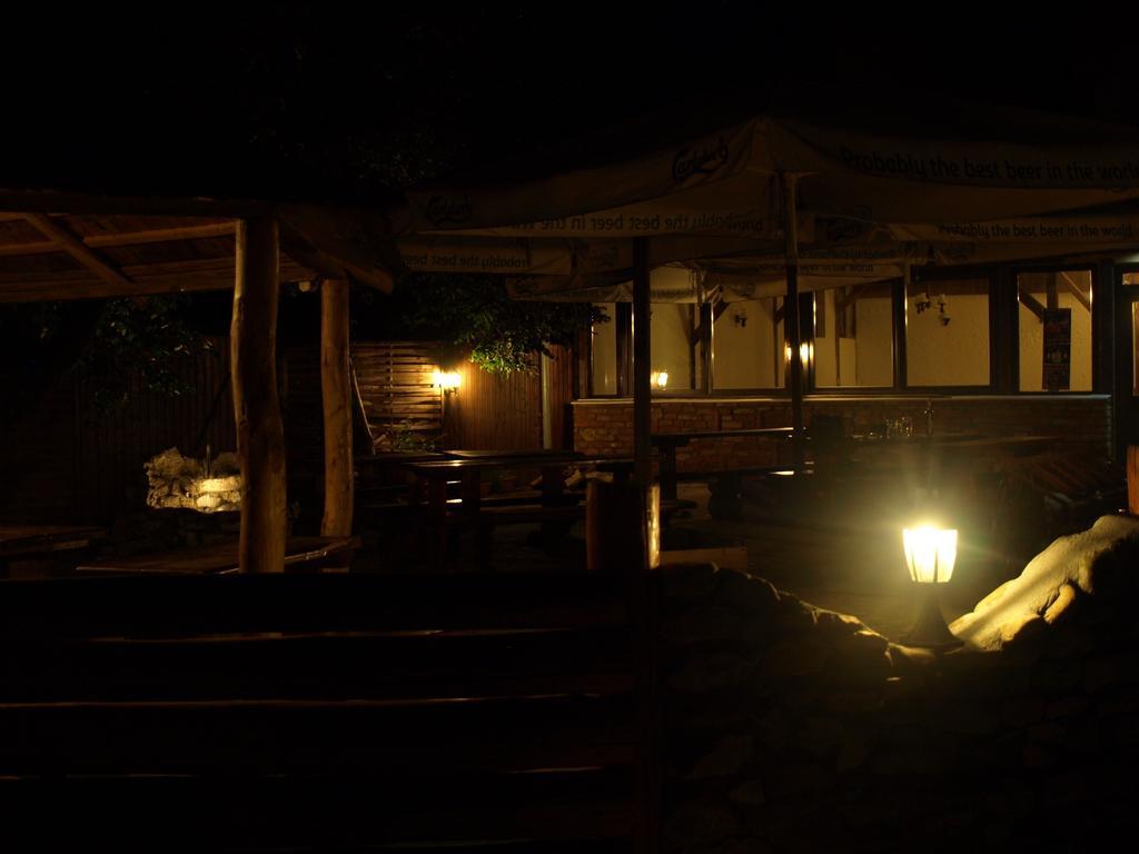Casa Preturii Hotel Tîrgu Lăpuş Buitenkant foto